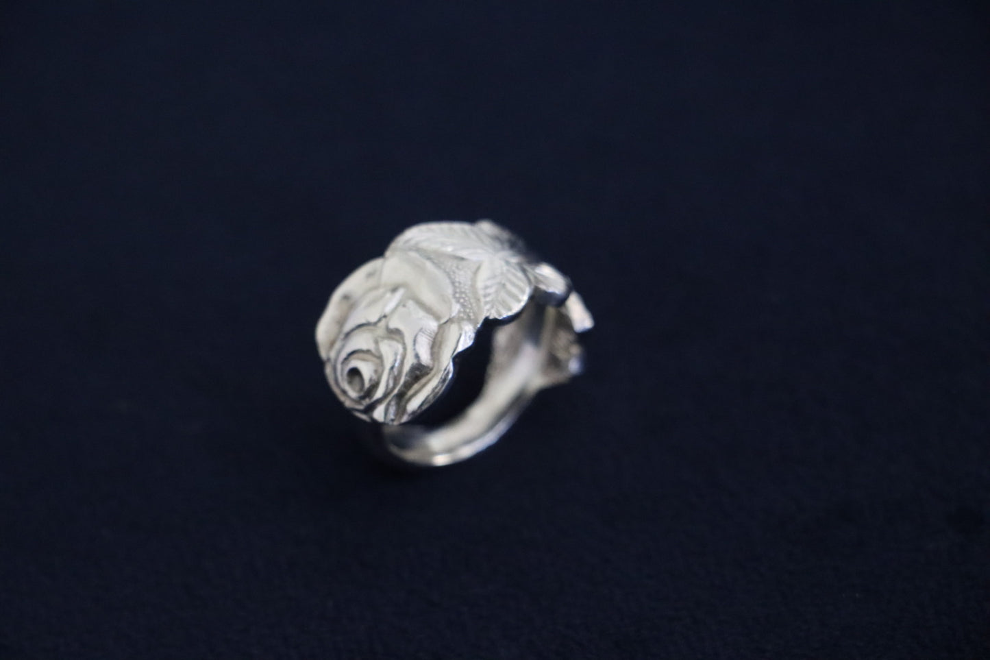 Thick Silver Rose