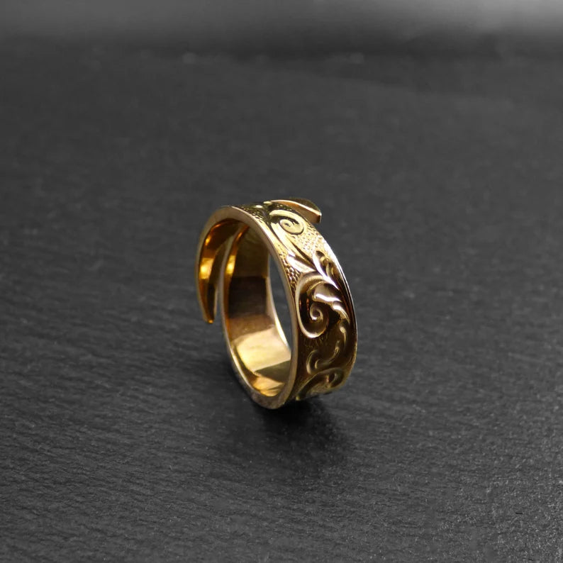 Vintage Gold Mystery Ring